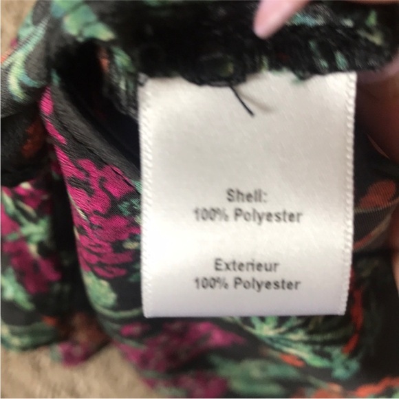 LIKELY RUFFLE TOP - Picture 4 of 12